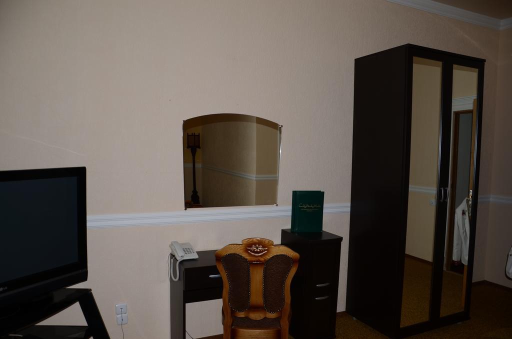 Saryarka Hotel Astana Rom bilde