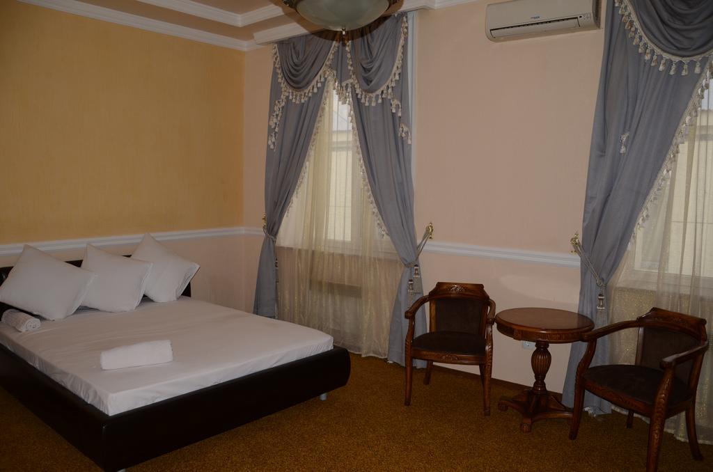 Saryarka Hotel Astana Rom bilde